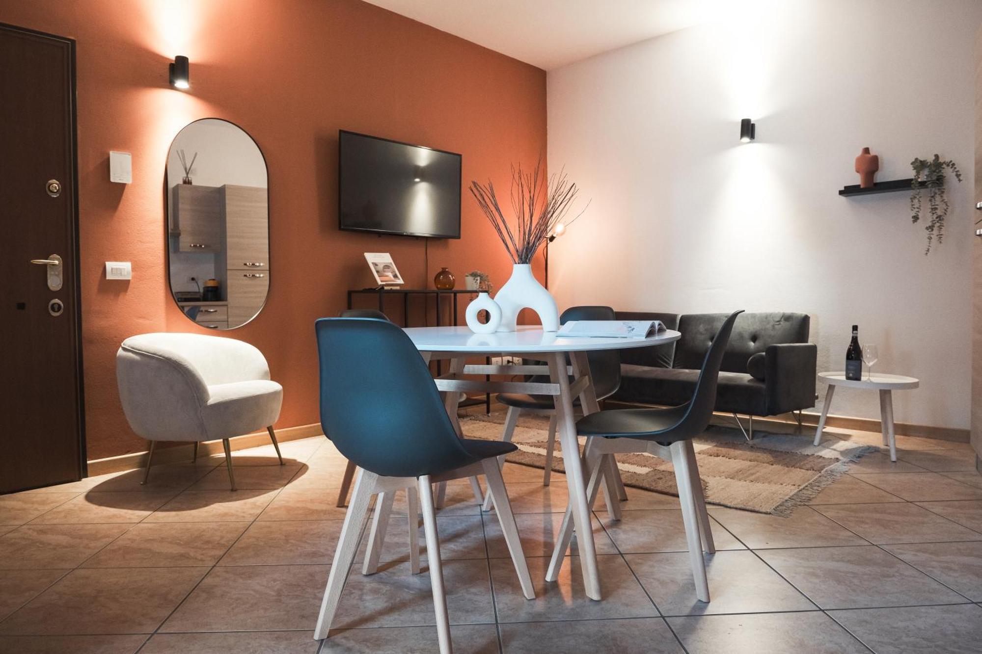 ティラーノDuplex Con Vista E Terrazza 6 Minuti Dal Bernina Expressアパートメント エクステリア 写真